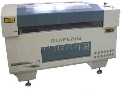 RF-DC60二氧化碳激光雕刻切割一体系统